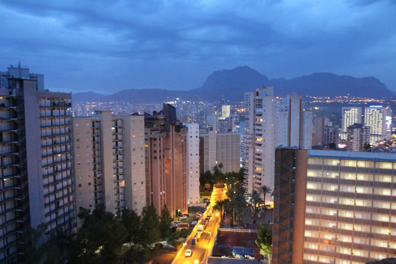 Apartamento Benidorm Viena Екстер'єр фото